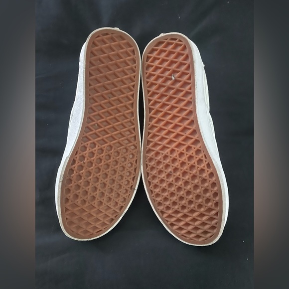 Vans white slip on shoes - Picture 3 of 3